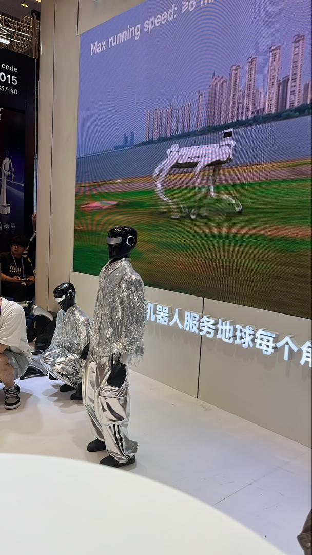 Robotics exhibit demonstration at the Canton Fair